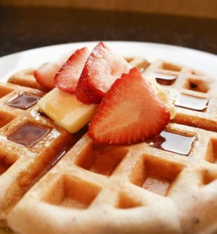 Brunch er en populær måltidssammensætning, der kombinerer elementer fra både morgenmad og frokost